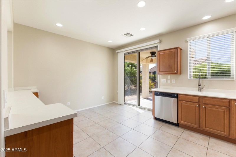 13-Kitchen