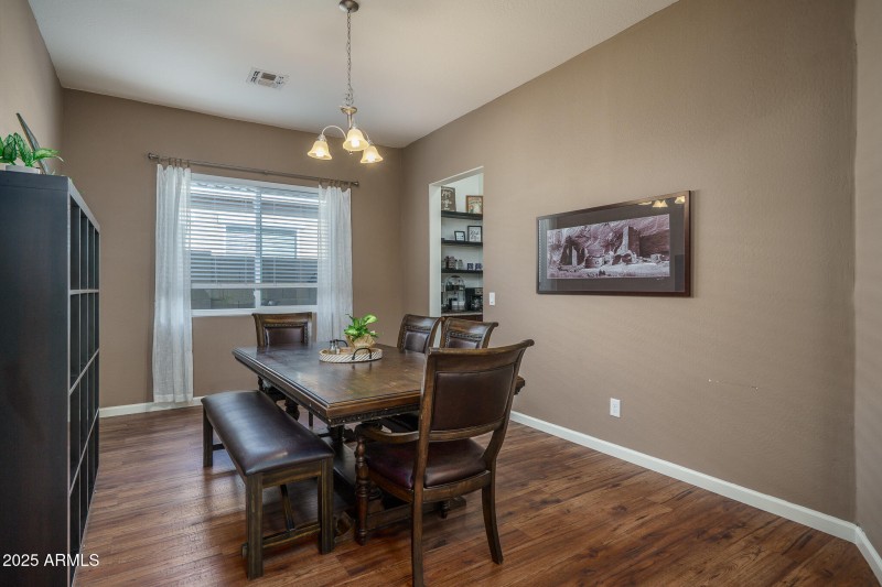 3) FORMAL DINING