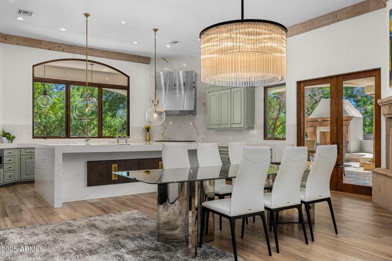 26luxury kitchen and dining