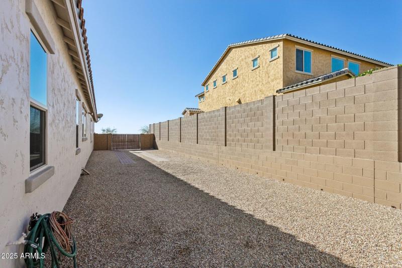 39-web-or-mls-10062-w-redbird-rd