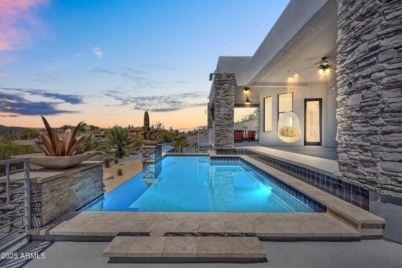 127-web-or-mls-N17thPl-92 (2)