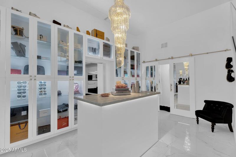 62-web-or-mls-N17thPl-62