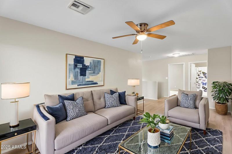 22-web-or-mls-Desert-19 virtually staged