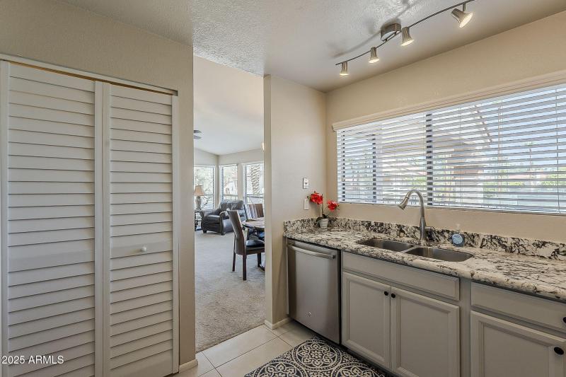 15-web-or-mls-Mountain View-15