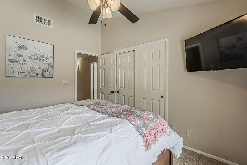 29-web-or-mls-Mountain View-29