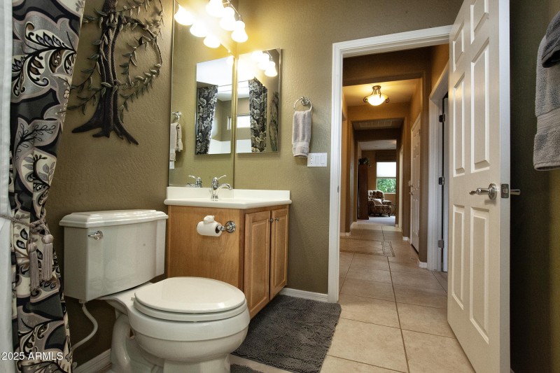 017_20669N266Ave