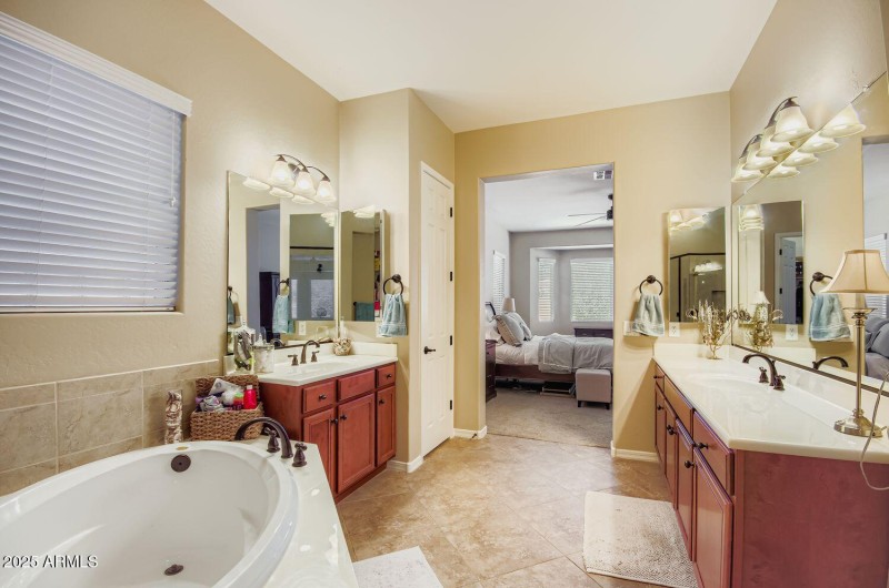 16192 W Berkeley Rd - Web Quality - 019