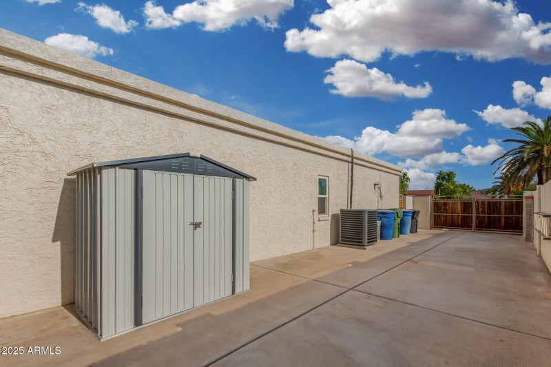 RV Gate and Parking