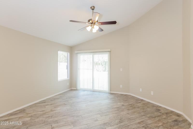 021-photo-bonus-room-12444932