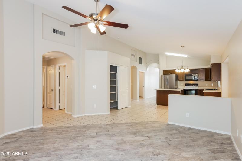 022-photo-bonus-room-12444933