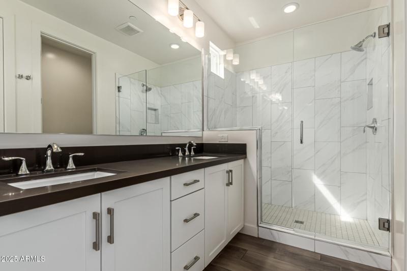 16 - Primary Bathroom