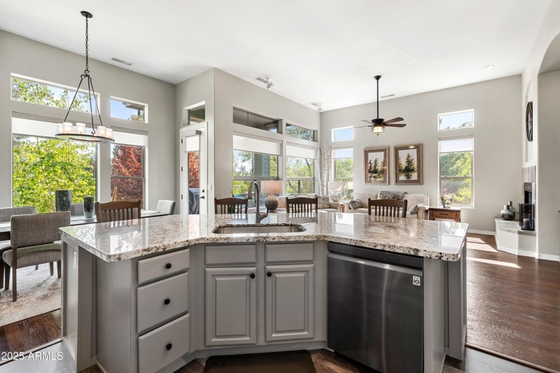 012_Kitchen View