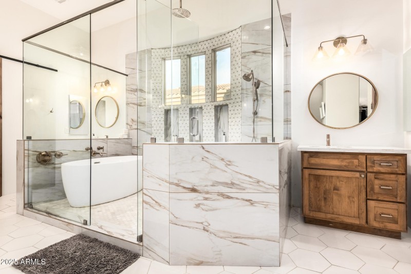 En suite bath