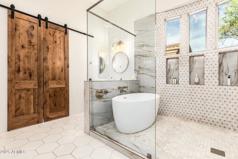 En suite bath