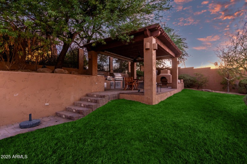 Outdoor kitchen