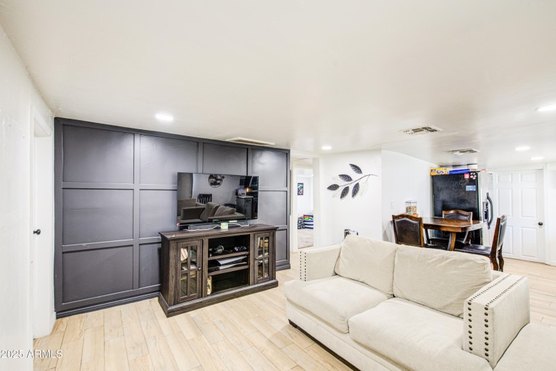 Living Room 4