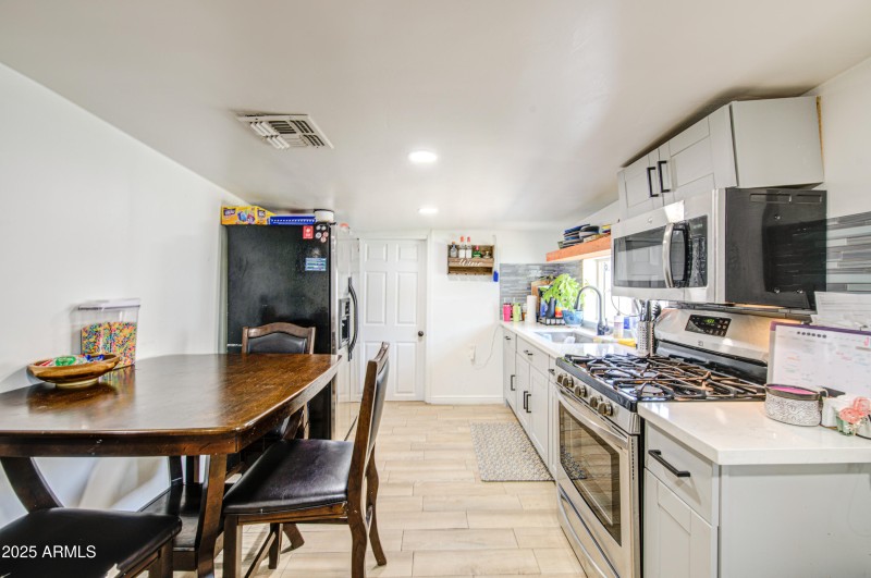Kitchen 1