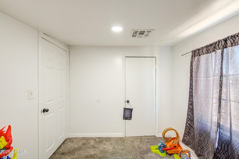 Bedroom 3-pic 2