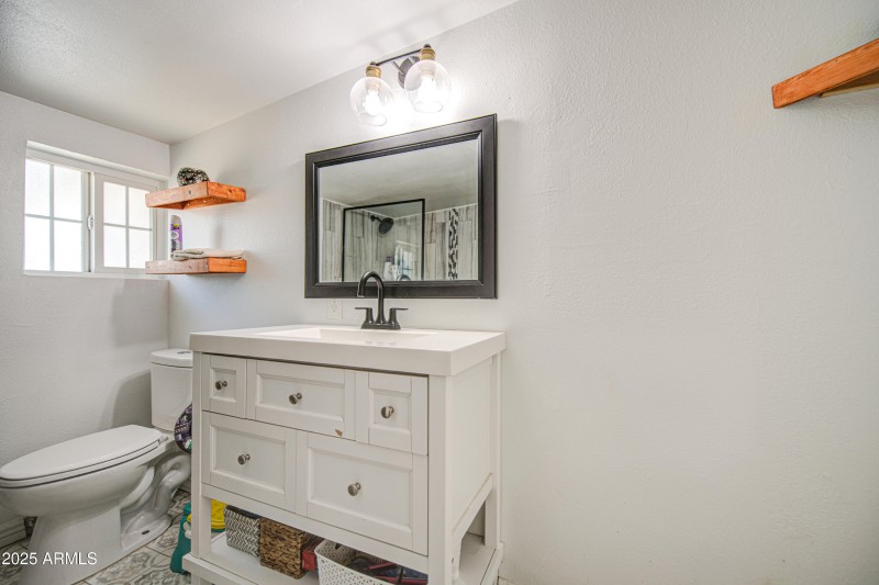 Bathroom-pic 1