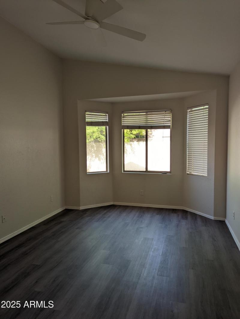 PXL_20220425_235324837