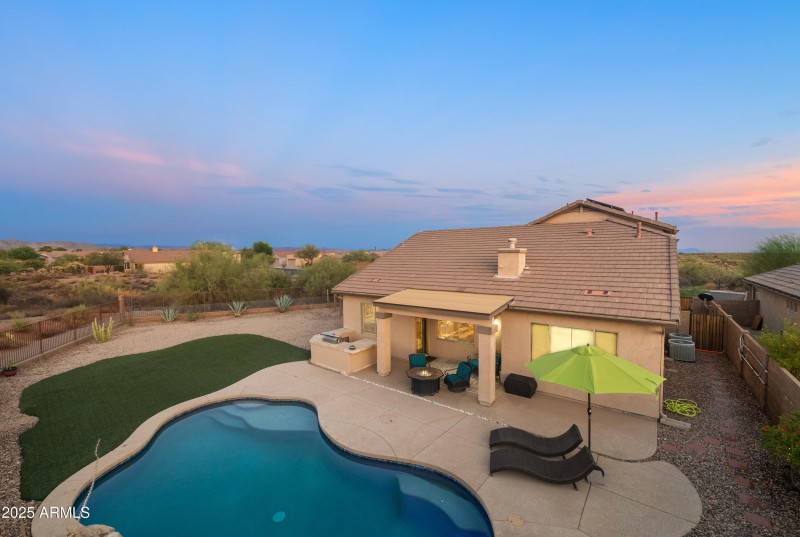 10318-E-Trailhead-Court-7