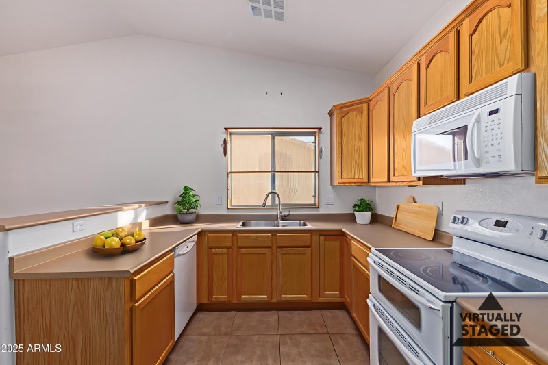 Kitchen – Virtually Staged