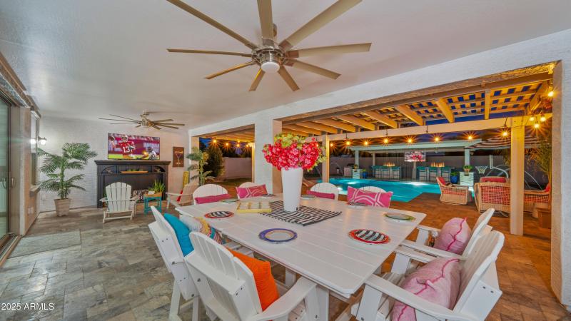 So much room to entertain!