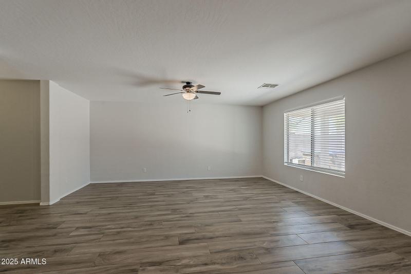 18-web-or-mls-Naomi-18