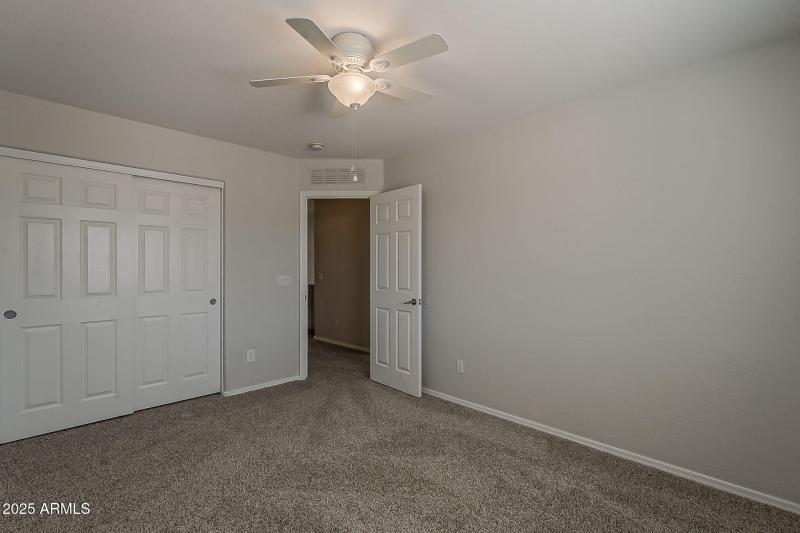 31-web-or-mls-Naomi-31