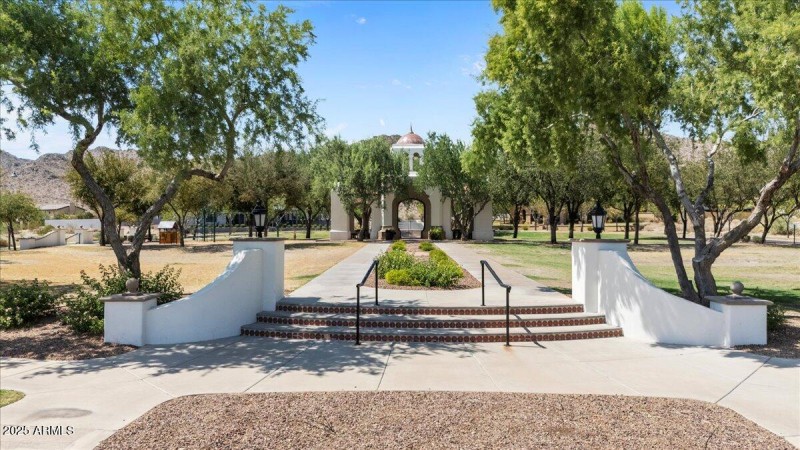 2885 N Riley_Park Near Home