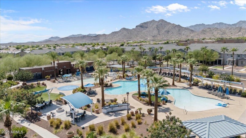 2885 N Riley_Heritage Pool