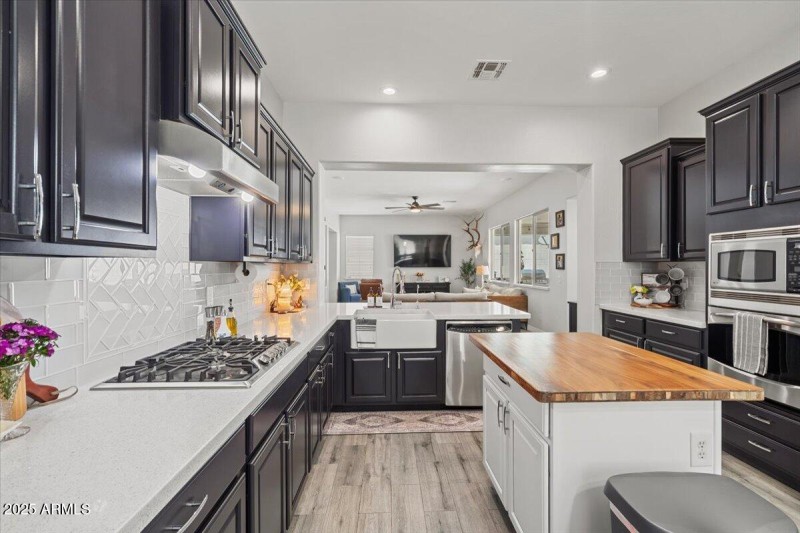 2885 N Riley_Kitchen