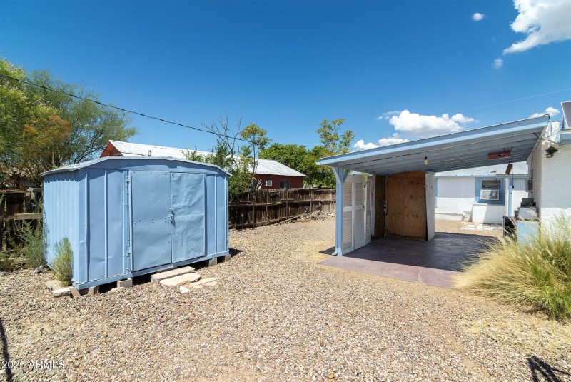 Shed