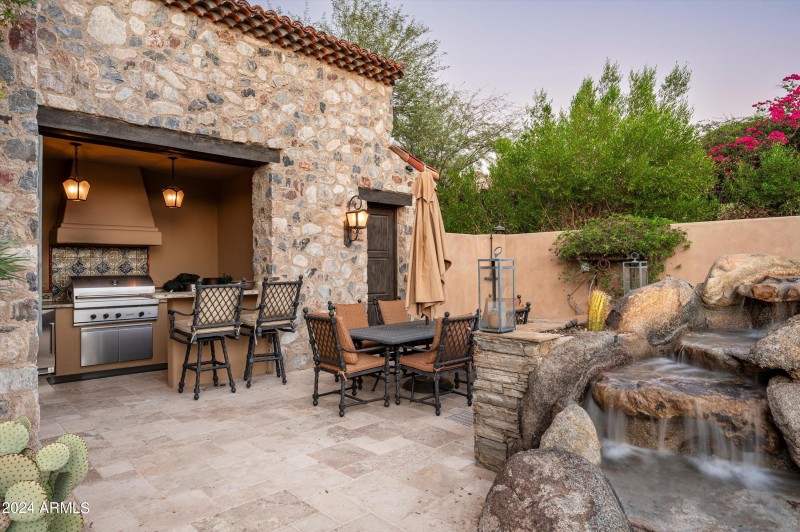 Outdoor Kitchen area