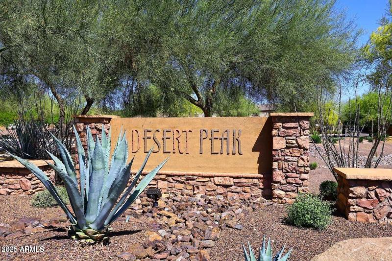 Desert Peak comm sign