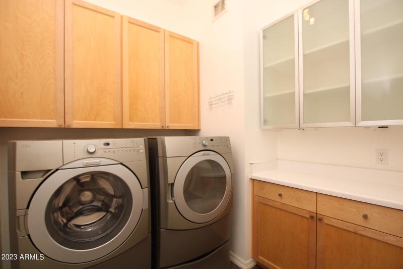 f0b16719-9b69-423e-ba48-1027332a5992