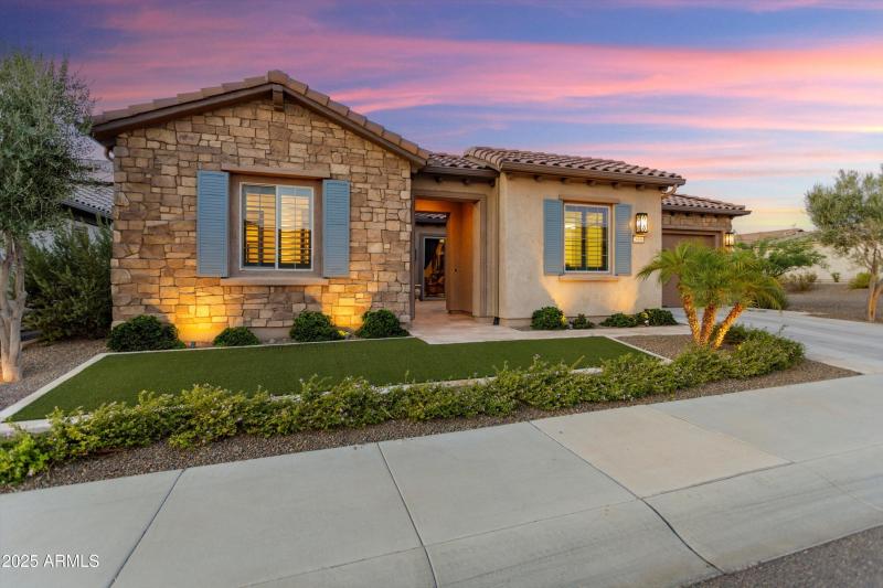 03-26686 W Piute Ave