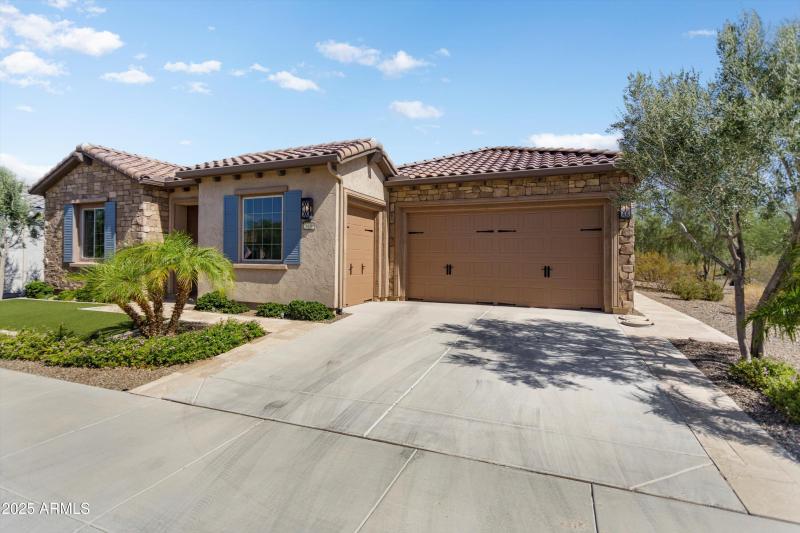 06-26686 W Piute Ave