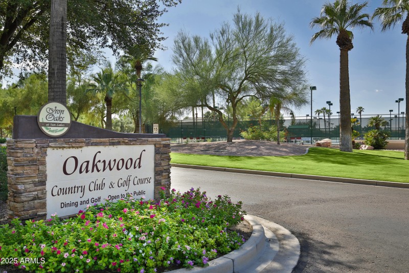 1 Gated, Adult Community of Oakwood