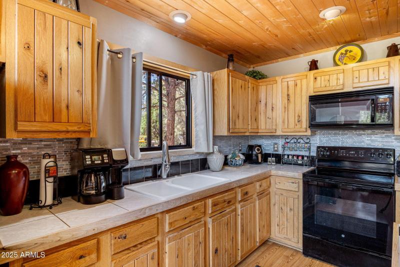 2796ChandelleLn-Overgaard-AZ-16