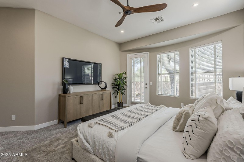 28-web-or-mls-74th St-28