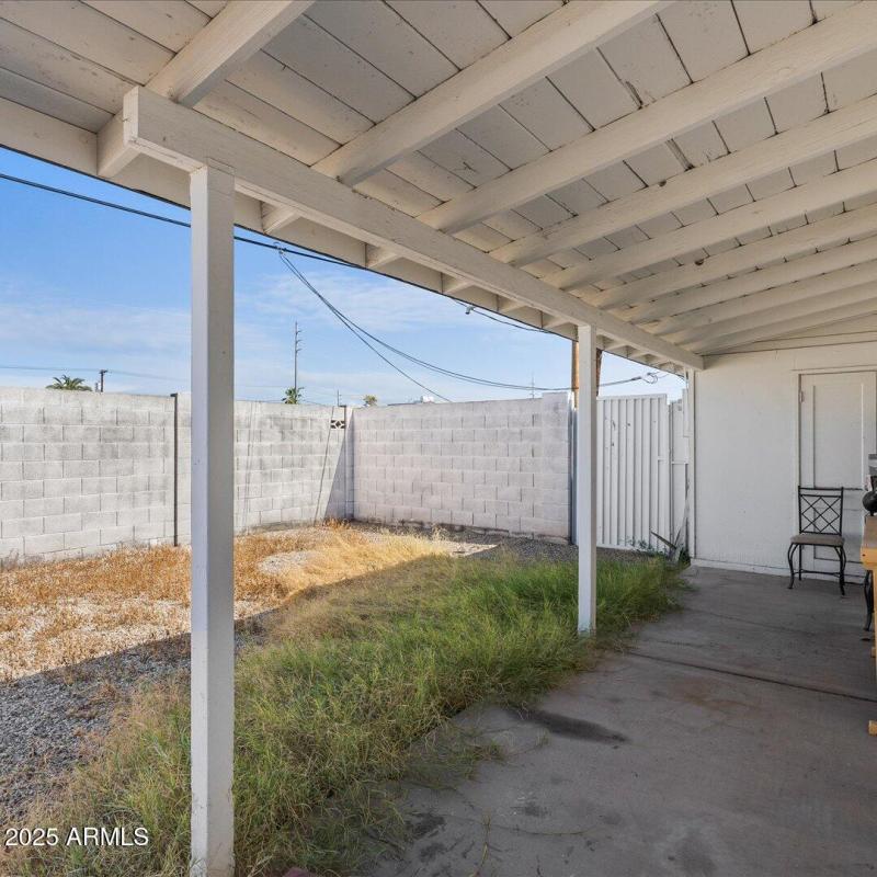Back patio 451