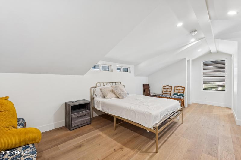 Upstairs primary bedroom