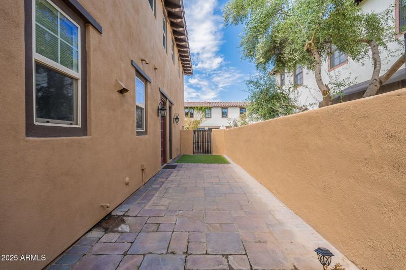 48-web-or-mls-Lakewood-48