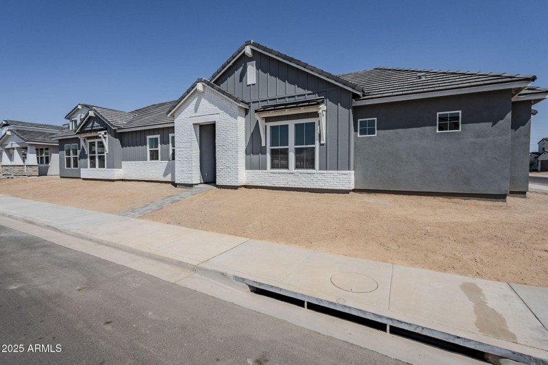 3-web-or-mls-Luckenbach-3 (2)