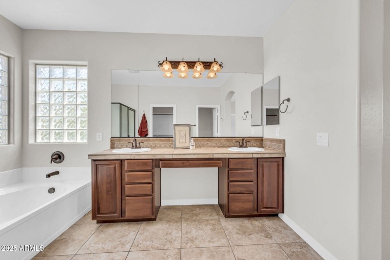 Large Primary Bath