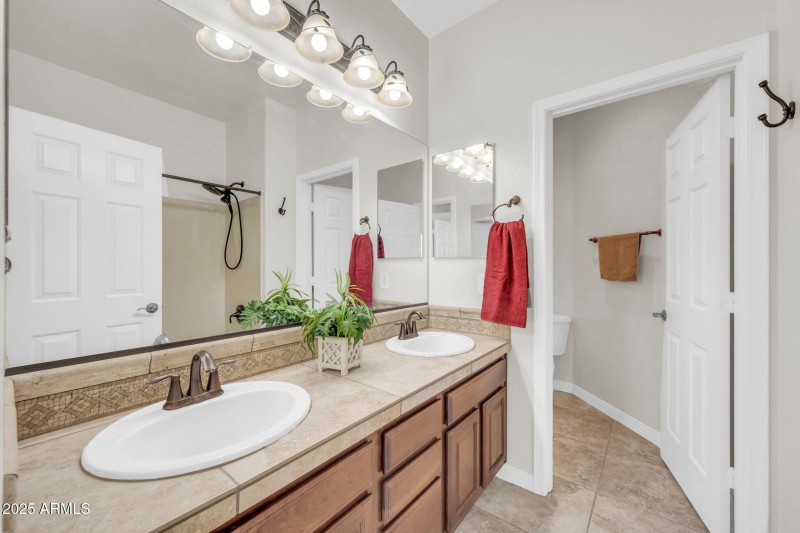 Upstairs Full Bath