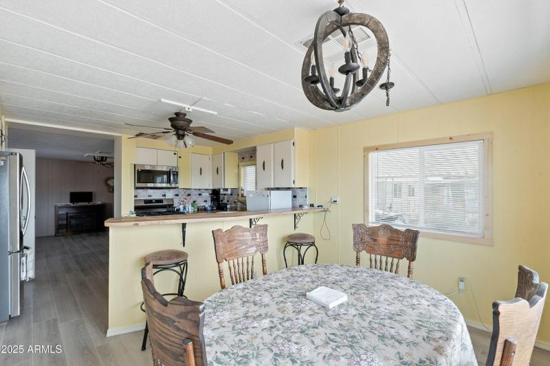 Dining/Kitchen