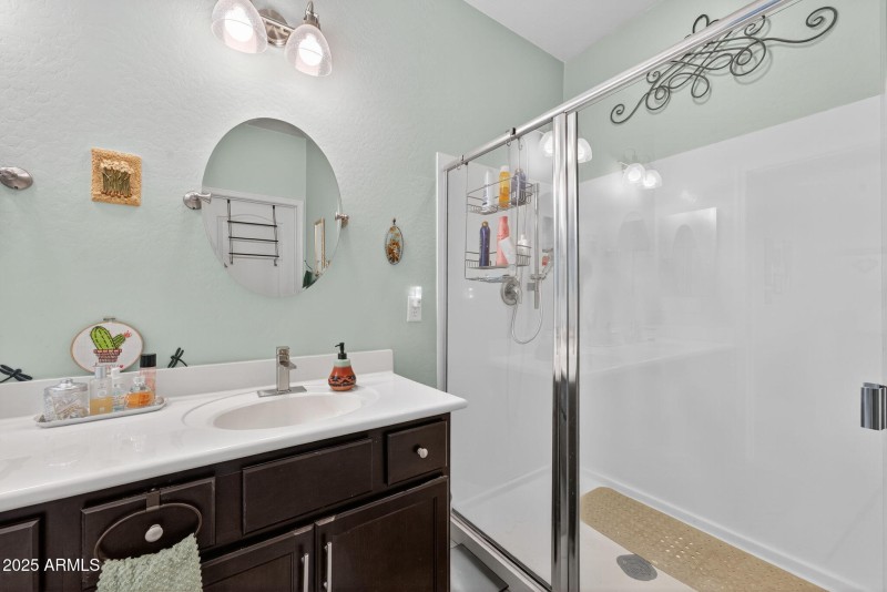 1-web-or-mls-025__A731998