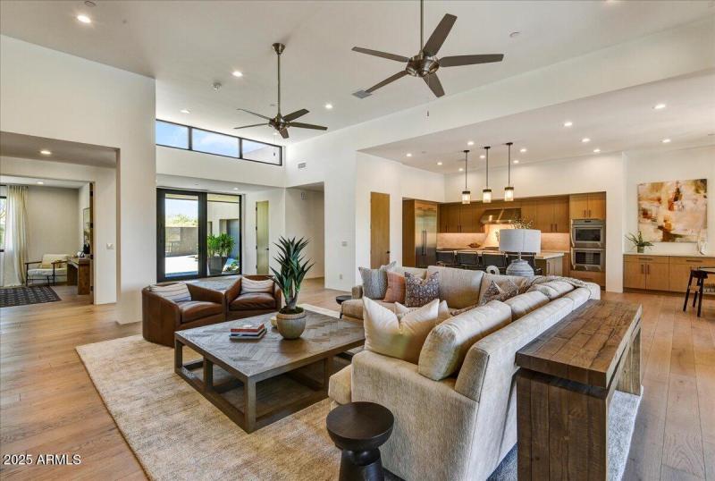 12-Family to Kitchen